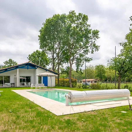 Biarritz 64 Road House * Arbonne